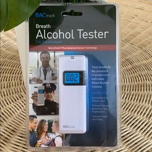 BACtrack Breathalyzer Alcohol Tester White T60